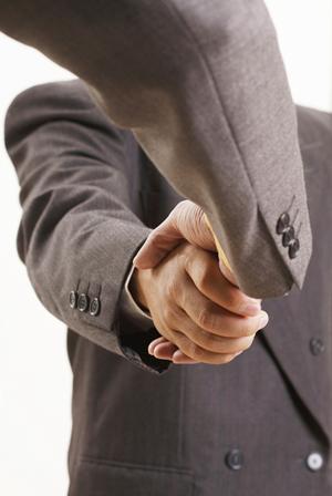 労災保険への加入を検討するなら